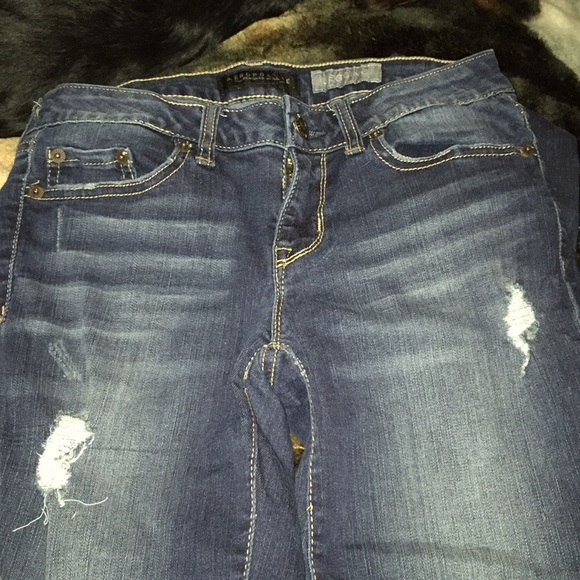 Jeans - Picture 2 of 4